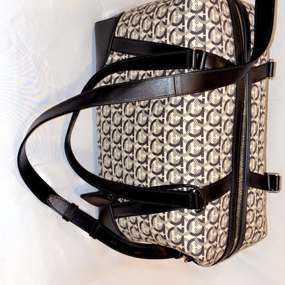 Stylish Black and Cream Women's Bag